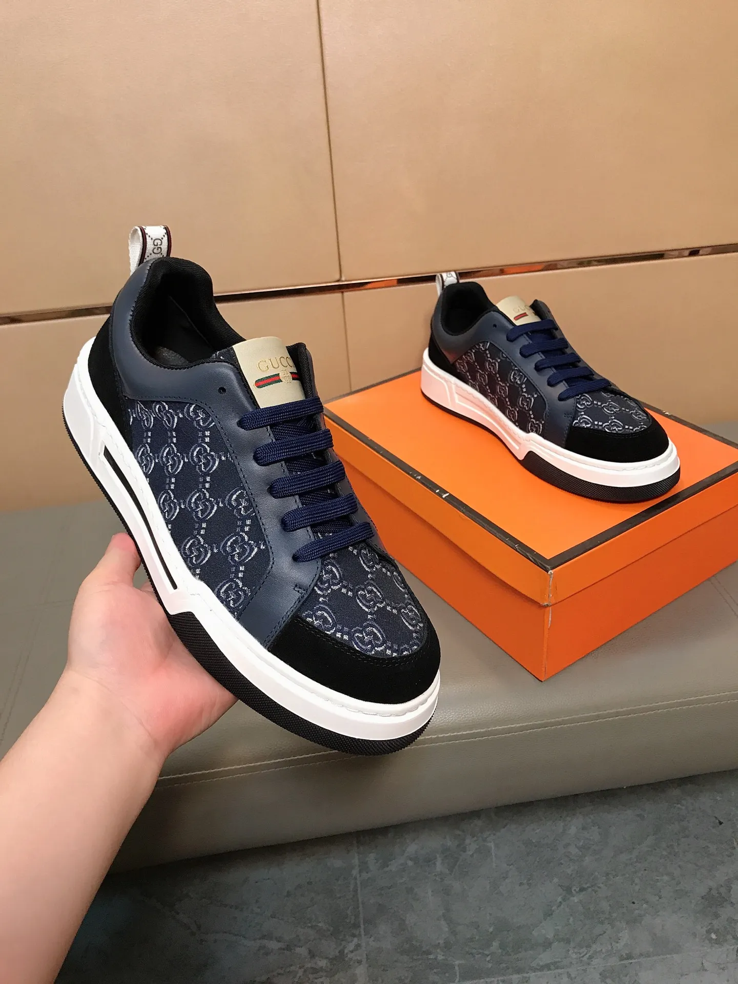 Ex-factory price 400 ⌚️⌚️[GUCCI] Gucci men’s casual shoes are absolutely popular 🔥The ultimate matching item for trendy men! Irresistible charm of super texture, the main recommendation, the upper is made of high-quality cowhide + printed fabric, sheep lining feet, wear-resistant rubber sole, noble and elegant! Extremely comfortable🎁🎁You can be as handsome as you want💪 Size 38-44!